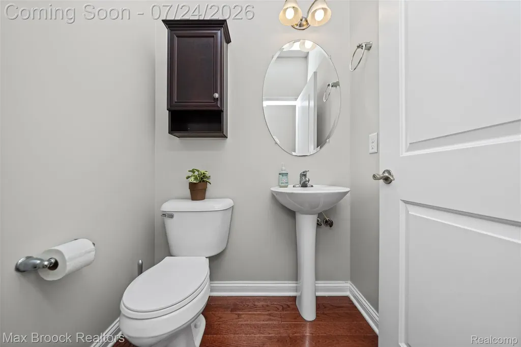 8012 Ivy Glen Park Lane White Lake Charter Township MI 48386