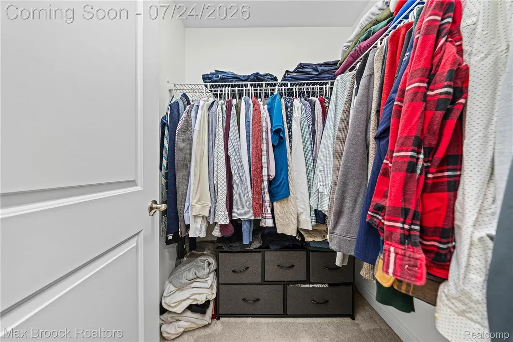 8012 Ivy Glen Park Lane White Lake Charter Township MI 48386