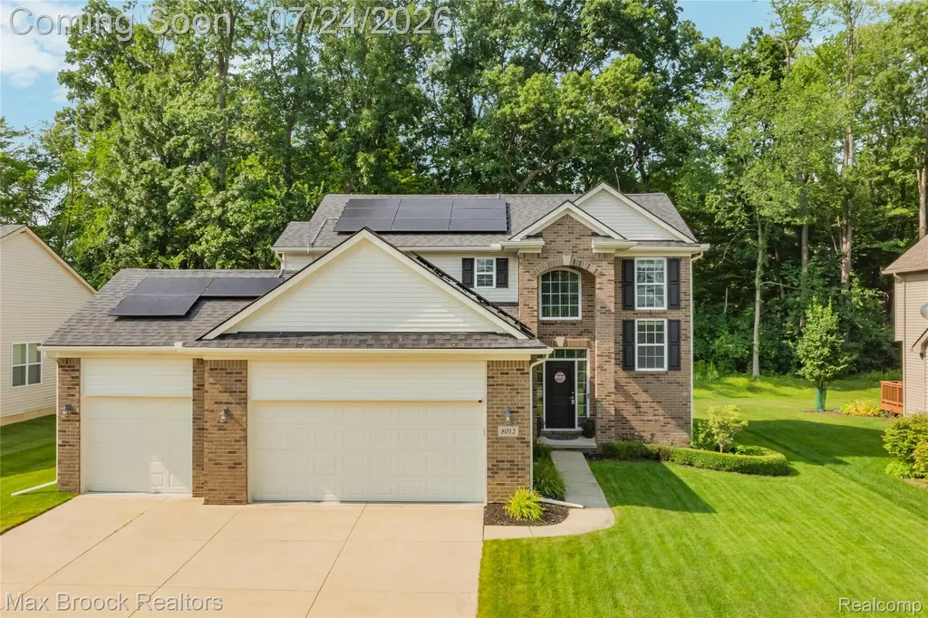 8012 Ivy Glen Park Lane White Lake Charter Township MI 48386