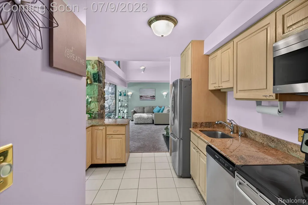 1091 Plover Drive Highland Charter Township MI 48357