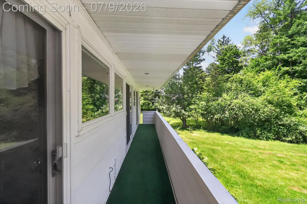 1091 Plover Drive Highland Charter Township MI 48357