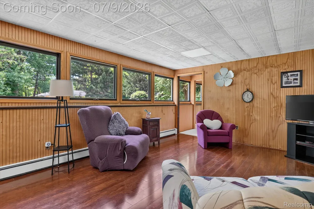 1091 Plover Drive Highland Charter Township MI 48357