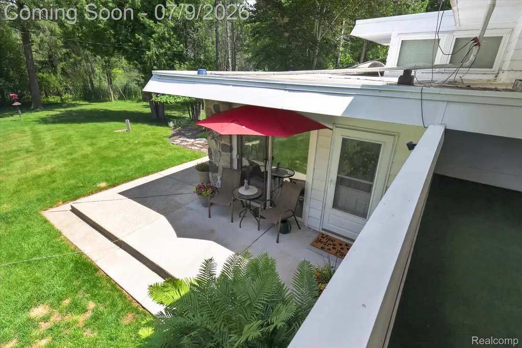 1091 Plover Drive Highland Charter Township MI 48357