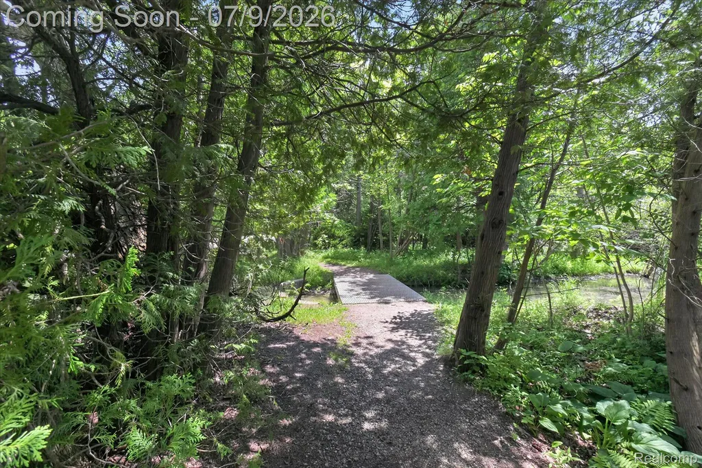 1091 Plover Drive Highland Charter Township MI 48357