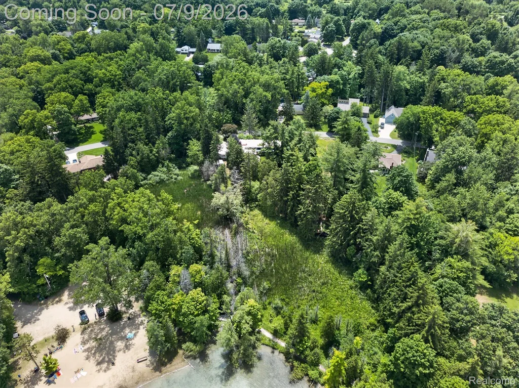 1091 Plover Drive Highland Charter Township MI 48357