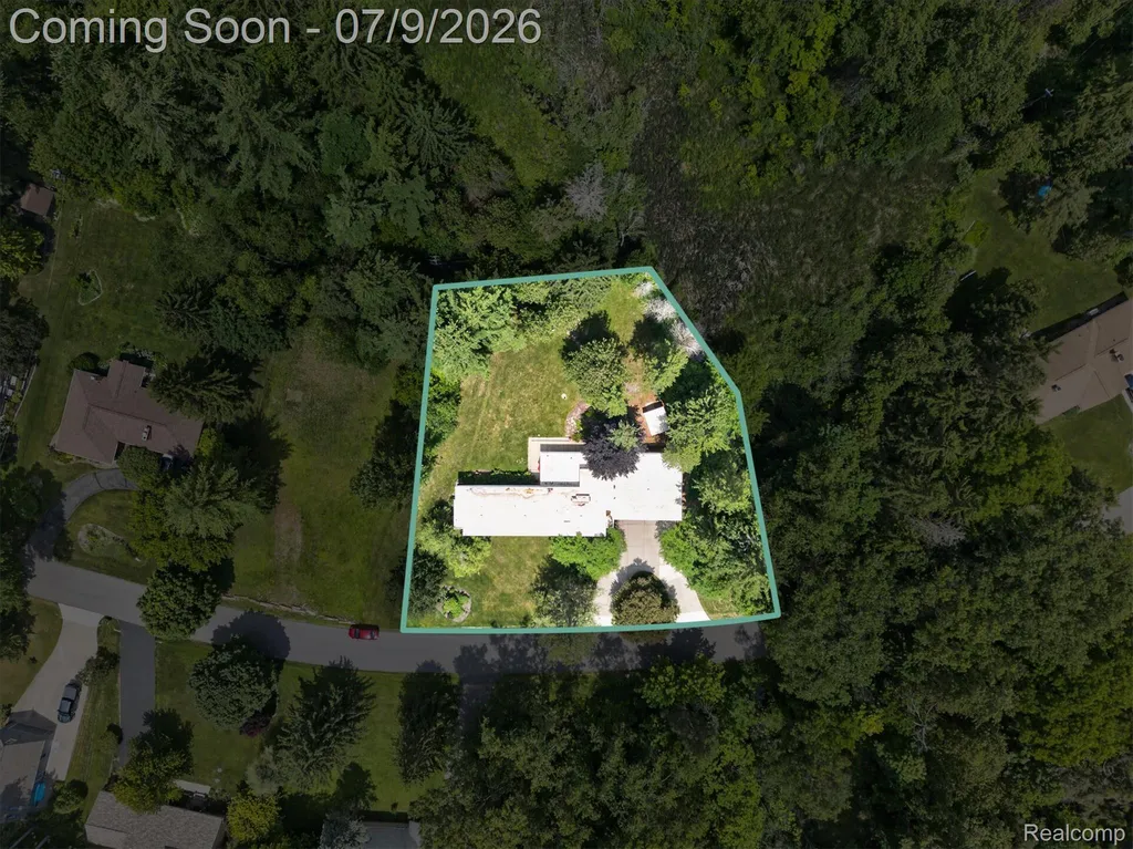 1091 Plover Drive Highland Charter Township MI 48357