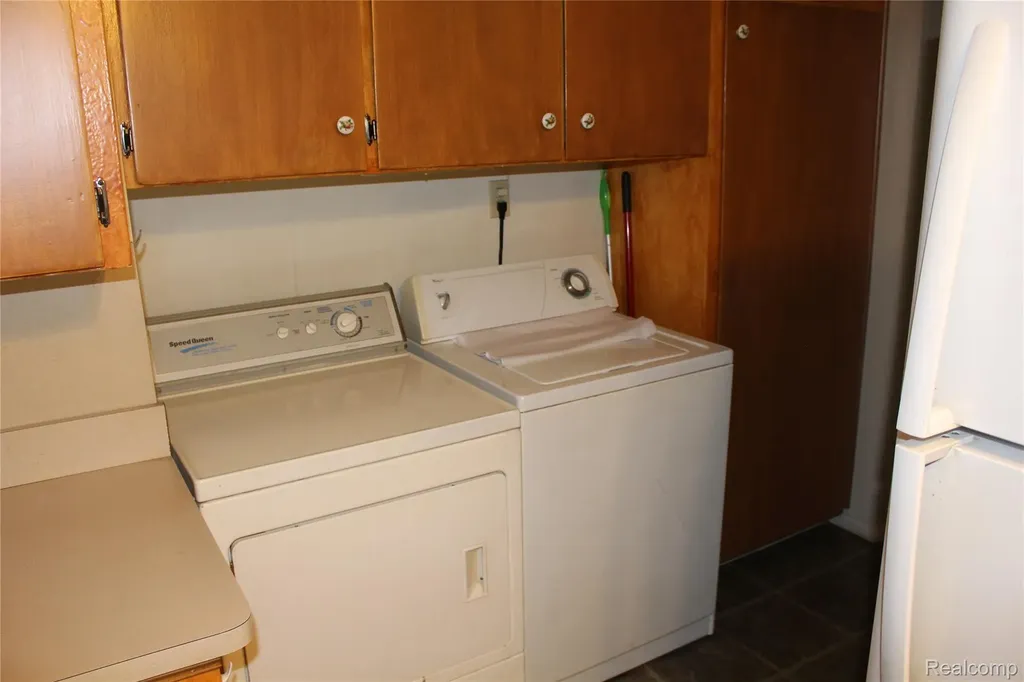 11717 Tecumseh Redford Charter Township MI 48239