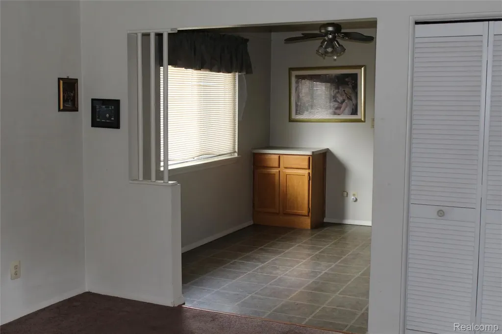 11717 Tecumseh Redford Charter Township MI 48239