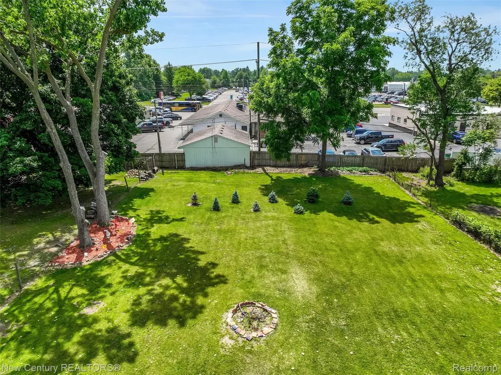 5763 Graves Street Waterford Charter Township MI 48327