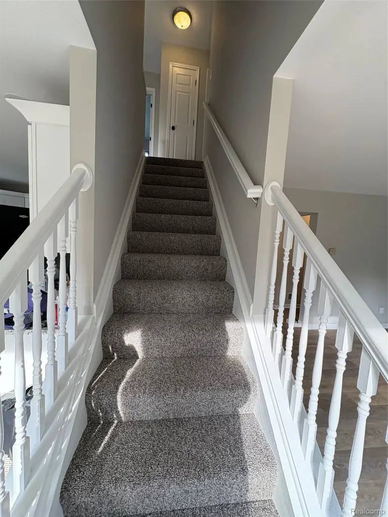 456 Morningside Drive Waterford Charter Township MI 48327
