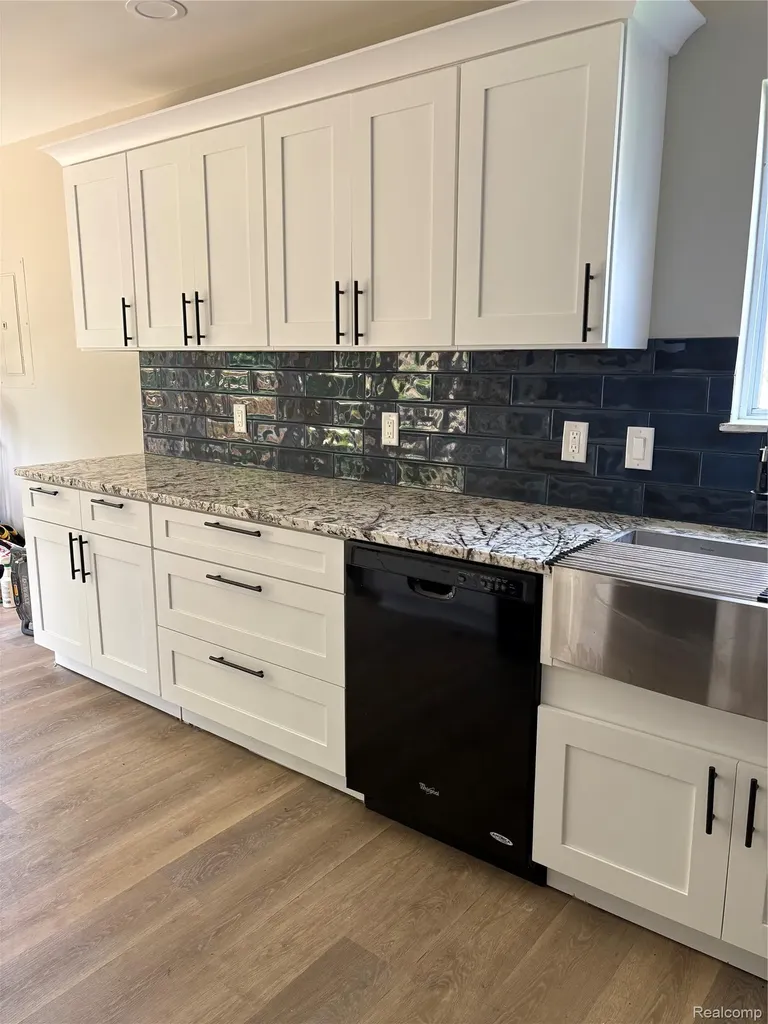 456 Morningside Drive Waterford Charter Township MI 48327