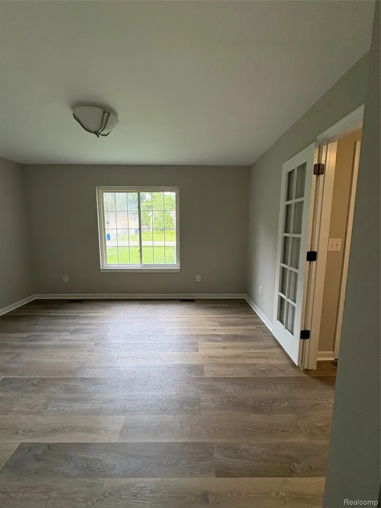 456 Morningside Drive Waterford Charter Township MI 48327