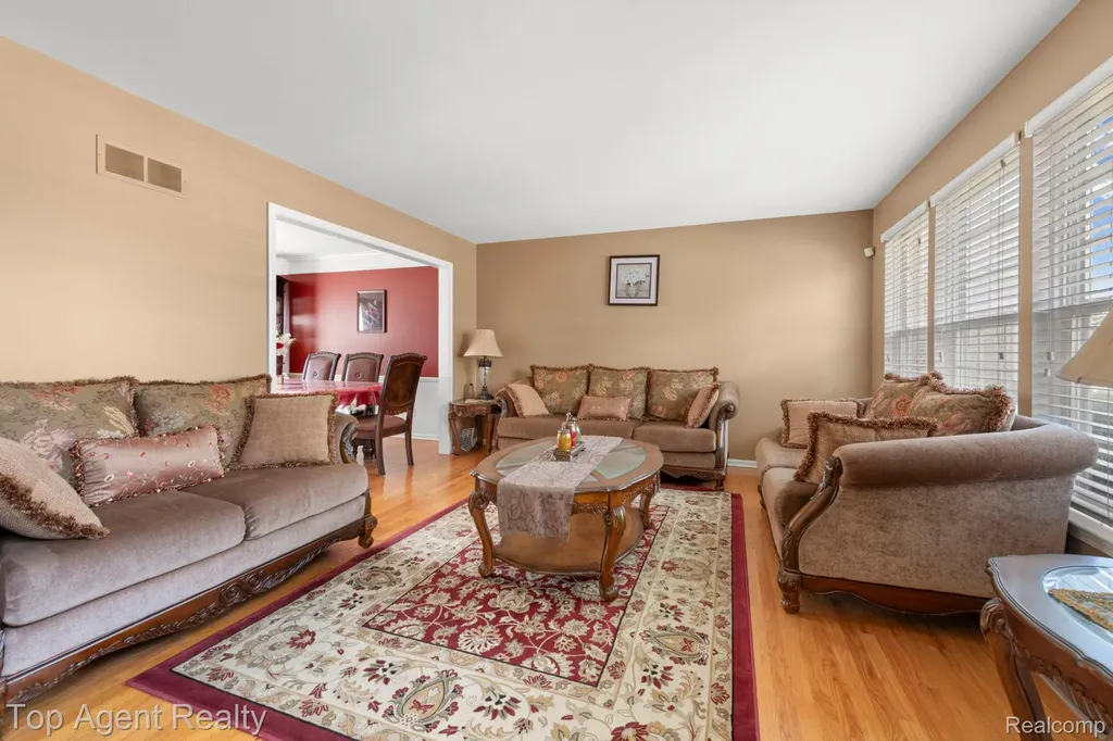 33780 Stonecrest Drive Sterling Heights City MI 48312