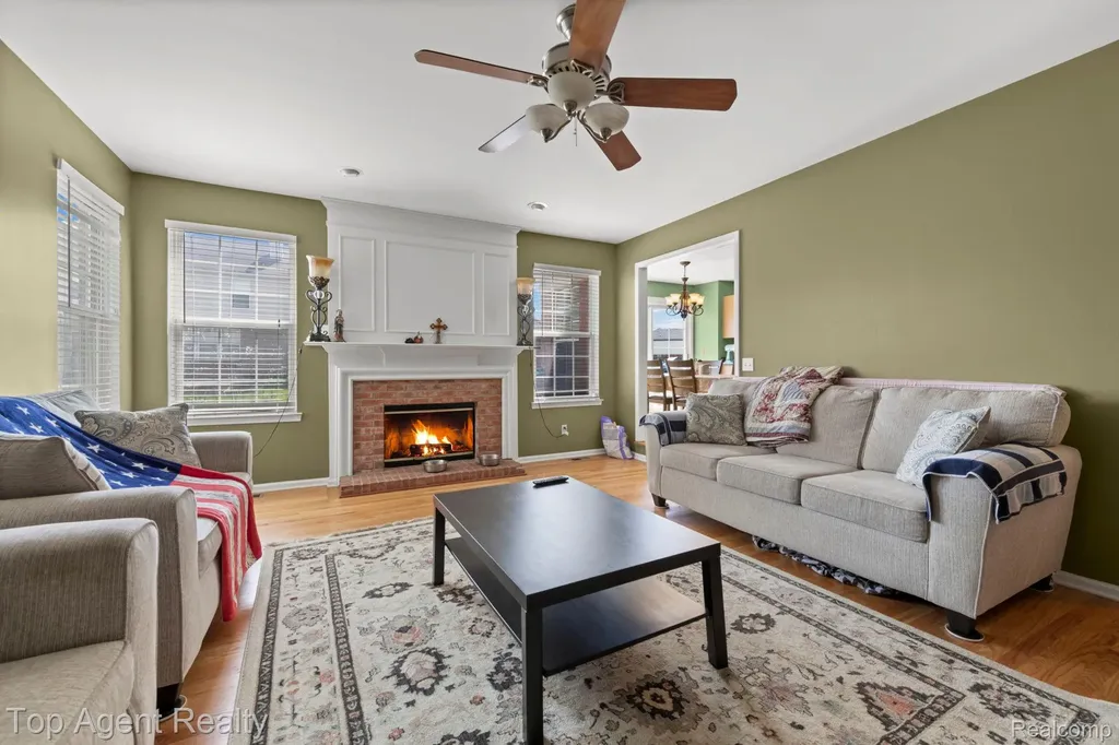 33780 Stonecrest Drive Sterling Heights City MI 48312