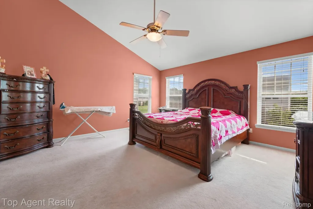 33780 Stonecrest Drive Sterling Heights City MI 48312