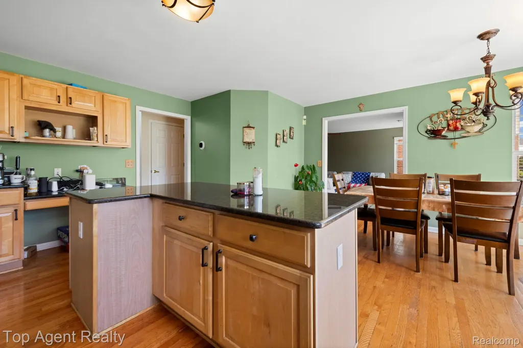 33780 Stonecrest Drive Sterling Heights City MI 48312