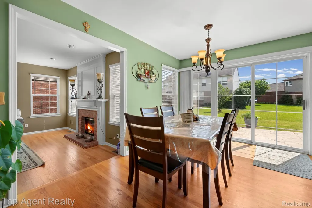 33780 Stonecrest Drive Sterling Heights City MI 48312