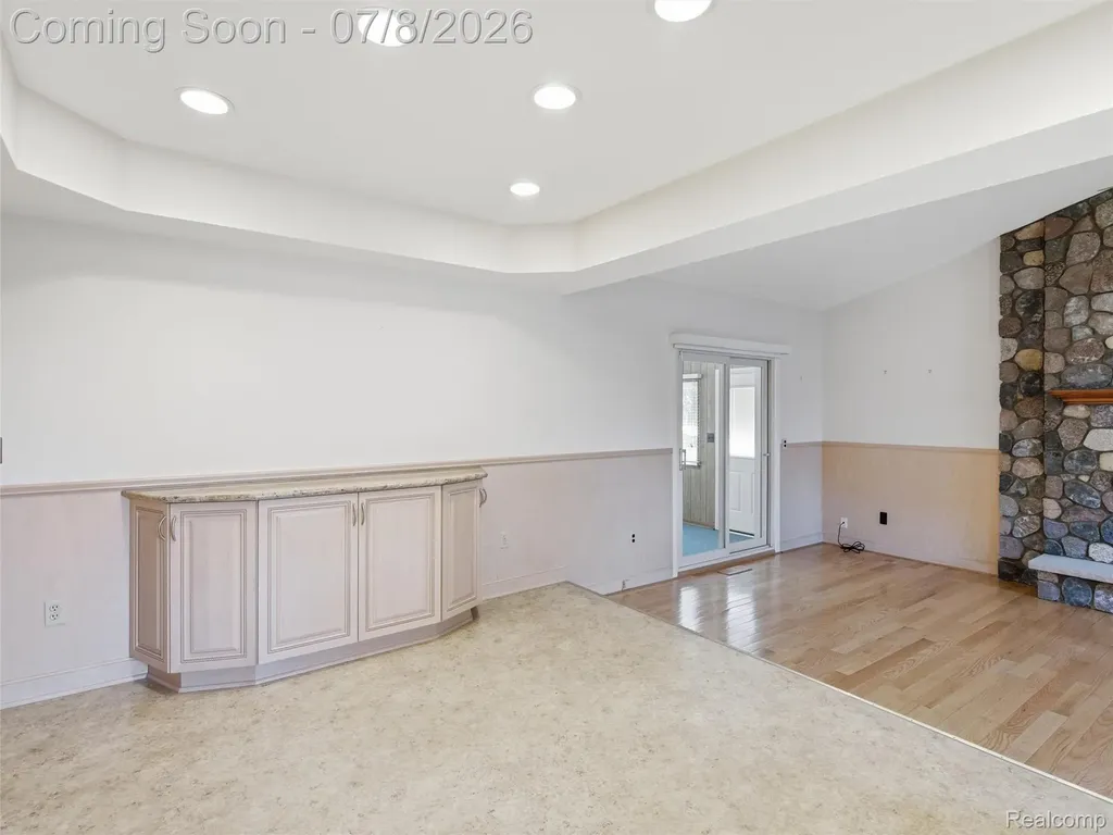17268 Fitzgerald Street Livonia City MI 48152
