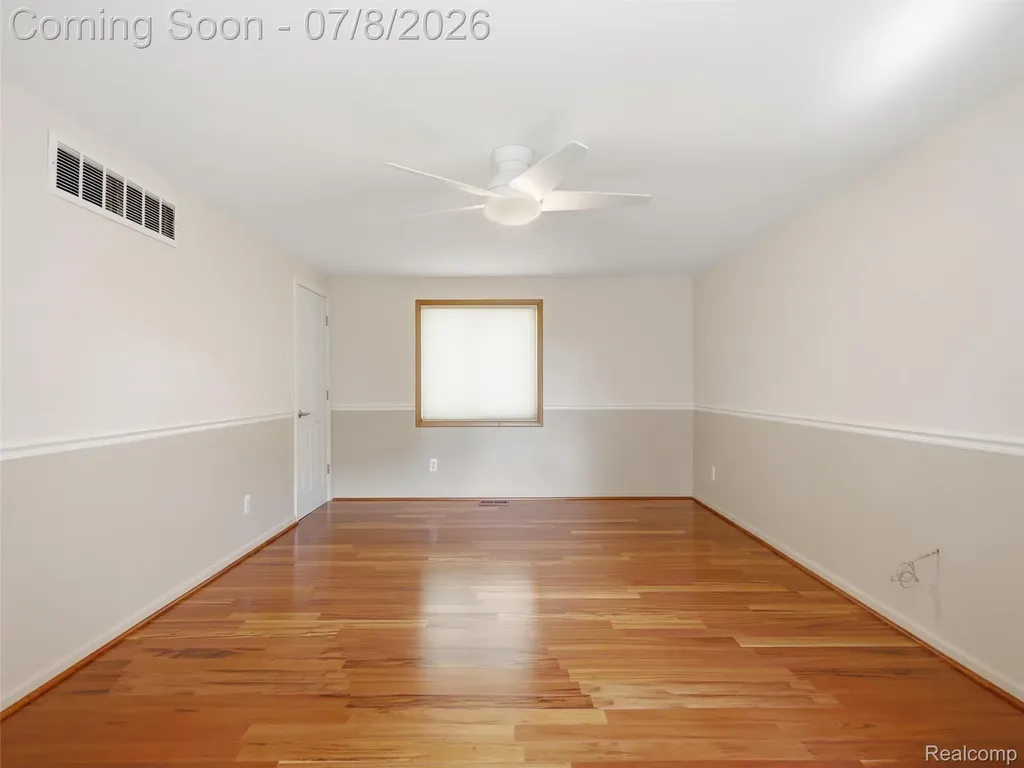 17268 Fitzgerald Street Livonia City MI 48152