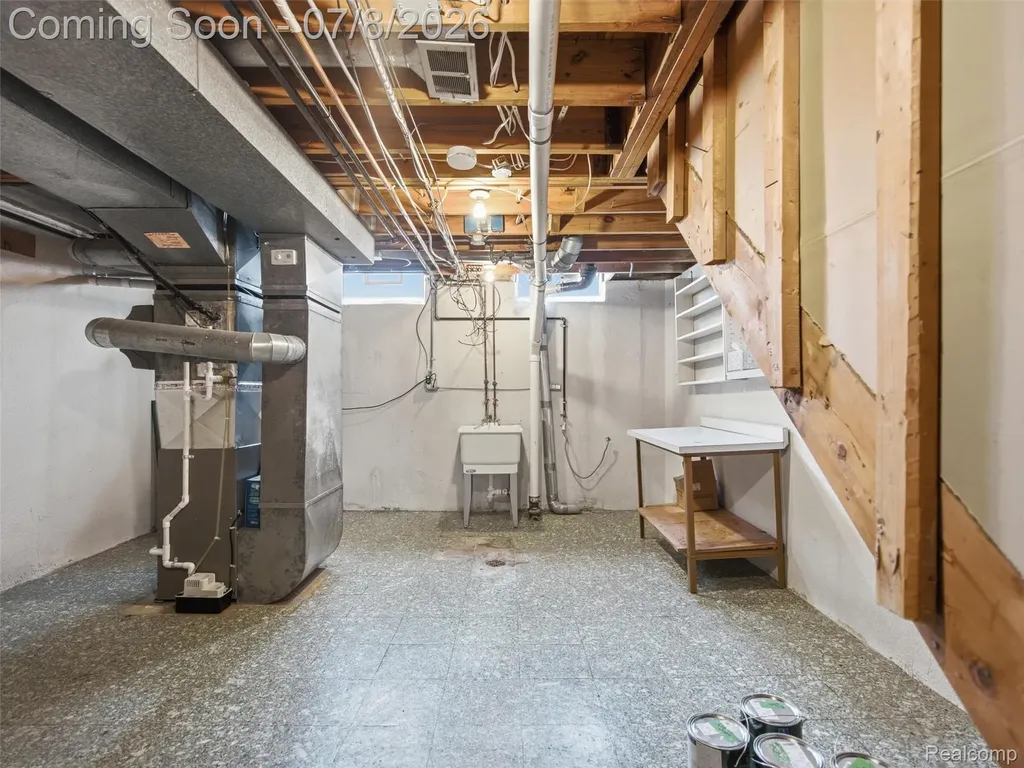 17268 Fitzgerald Street Livonia City MI 48152