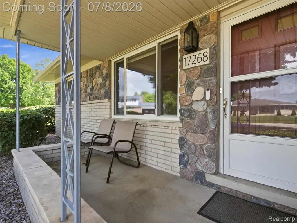 17268 Fitzgerald Street Livonia City MI 48152
