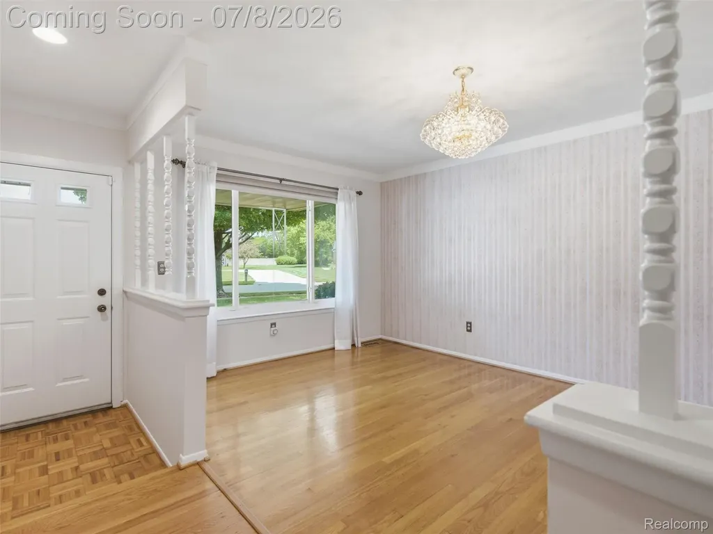 17268 Fitzgerald Street Livonia City MI 48152