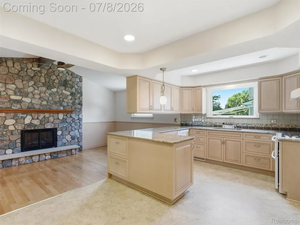 17268 Fitzgerald Street Livonia City MI 48152
