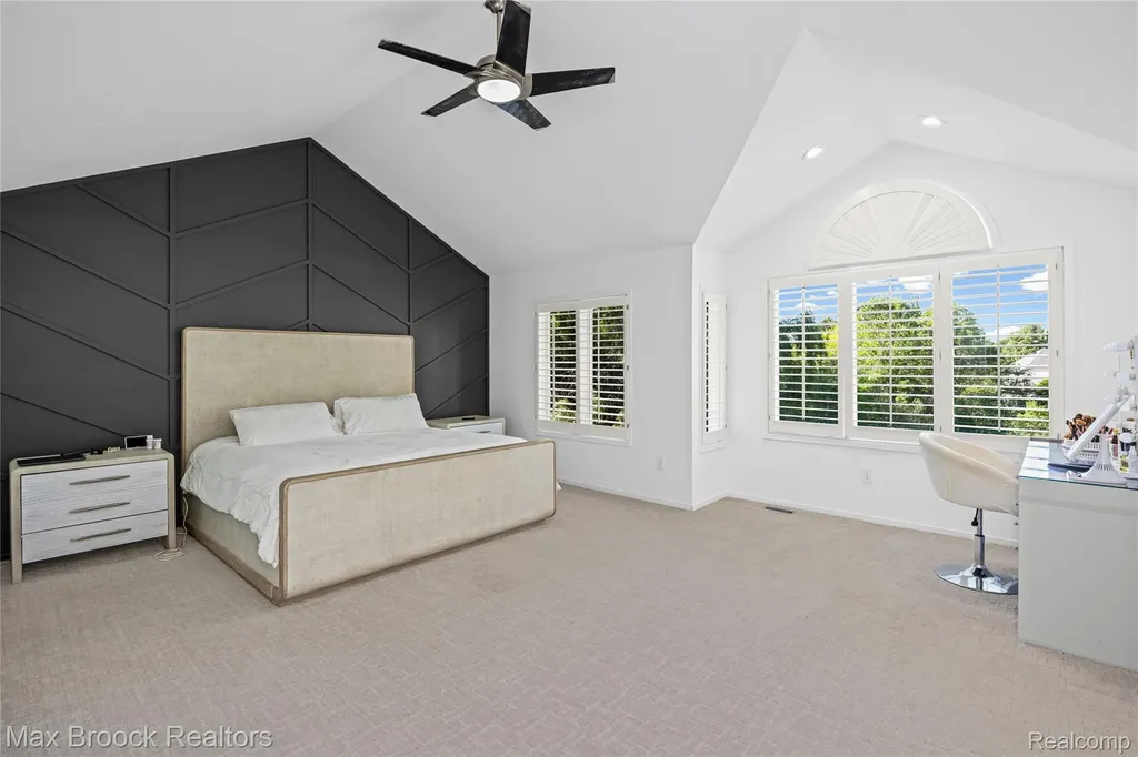 7102 Alta Vista Drive West Bloomfield Charter Township MI 48322