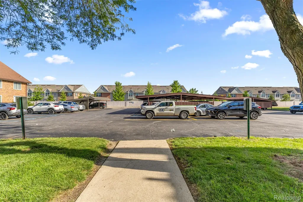 30220 Southfield Road Southfield City MI 48076