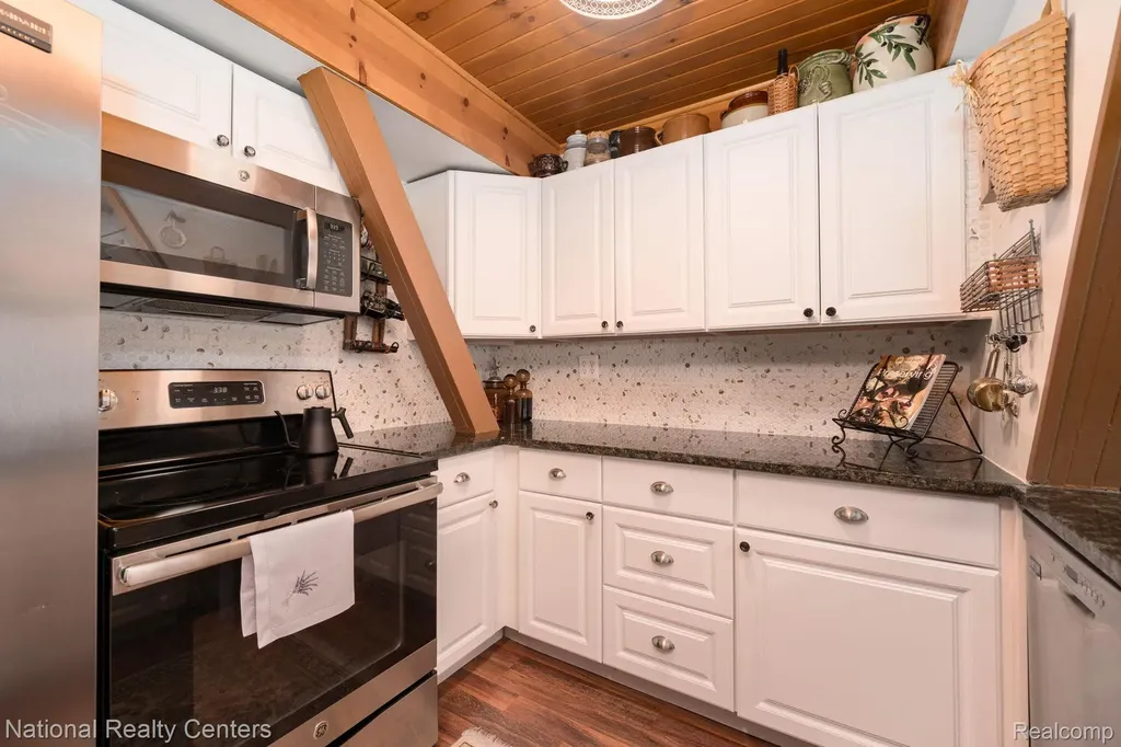 3627 Merritt Lake Drive Metamora Township MI 48455