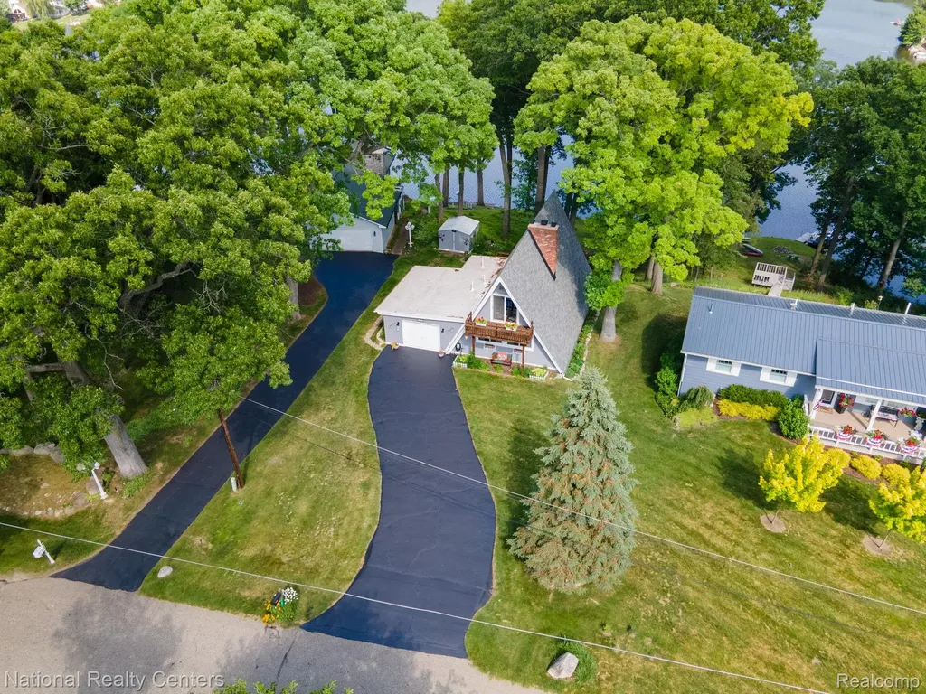 3627 Merritt Lake Drive Metamora Township MI 48455