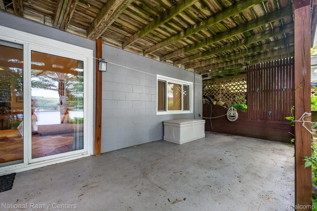 3627 Merritt Lake Drive Metamora Township MI 48455