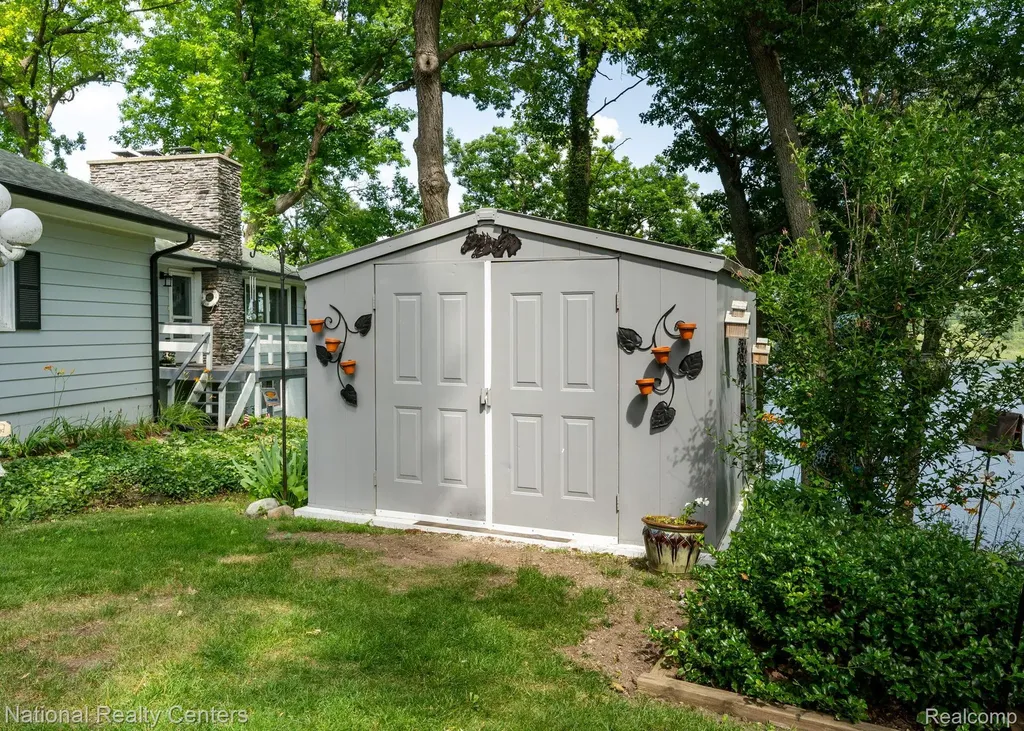 3627 Merritt Lake Drive Metamora Township MI 48455