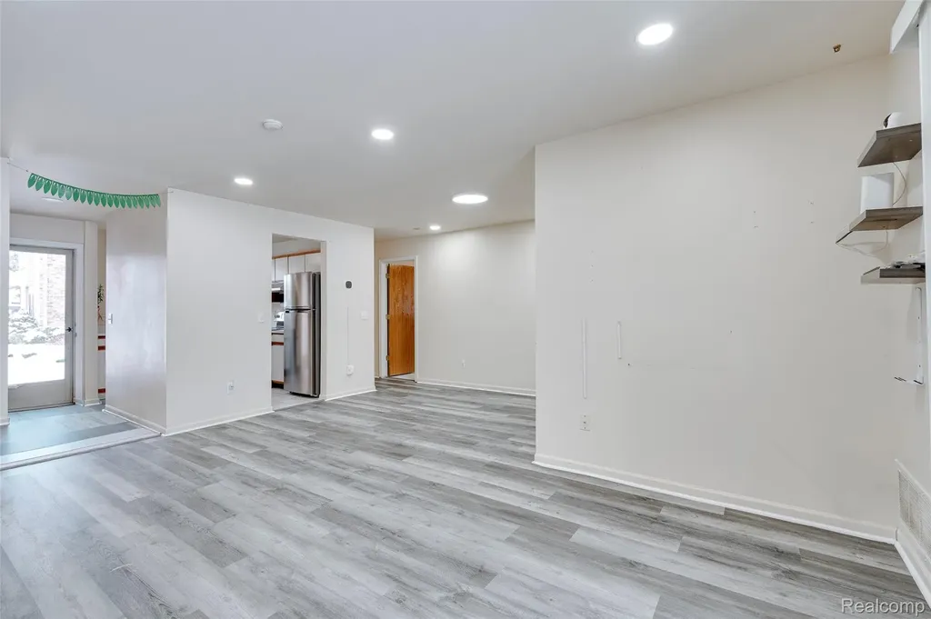 42739 Lilley Pointe Drive Canton Charter Township MI 48187