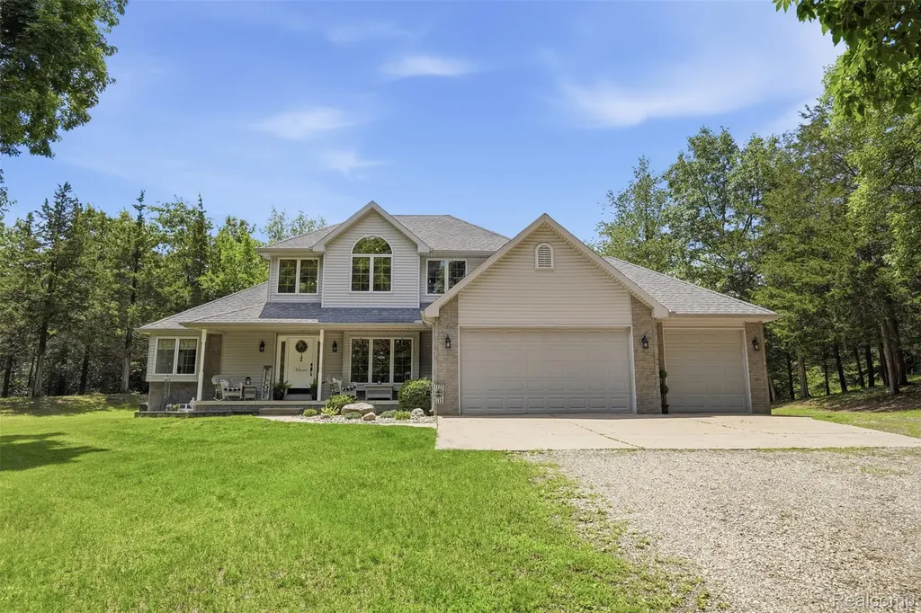 10525 Antcliff Road Norvell Township MI 49230