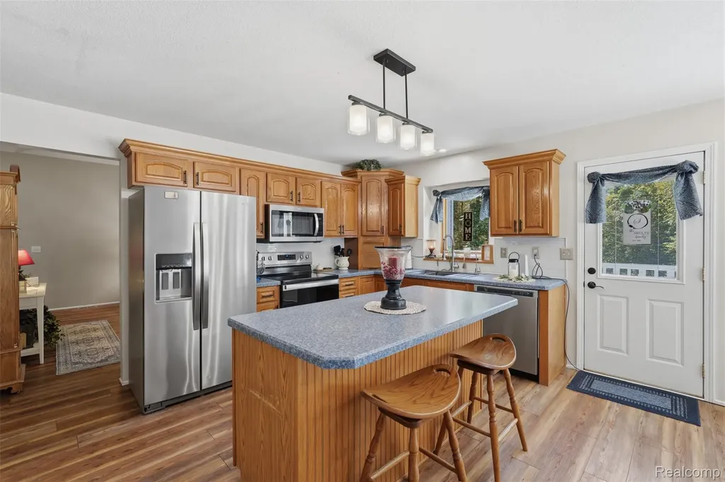 10525 Antcliff Road Norvell Township MI 49230