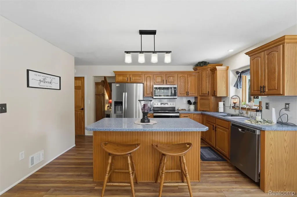 10525 Antcliff Road Norvell Township MI 49230