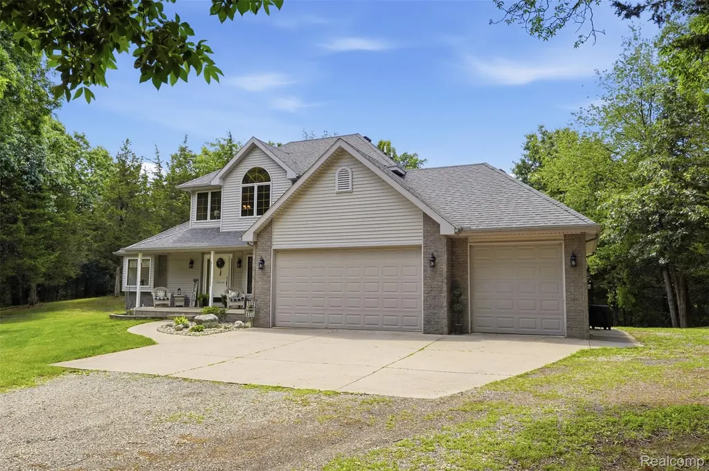 10525 Antcliff Road Norvell Township MI 49230