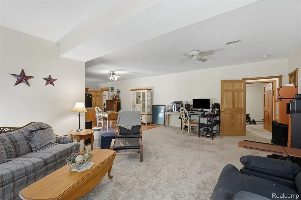 10525 Antcliff Road Norvell Township MI 49230