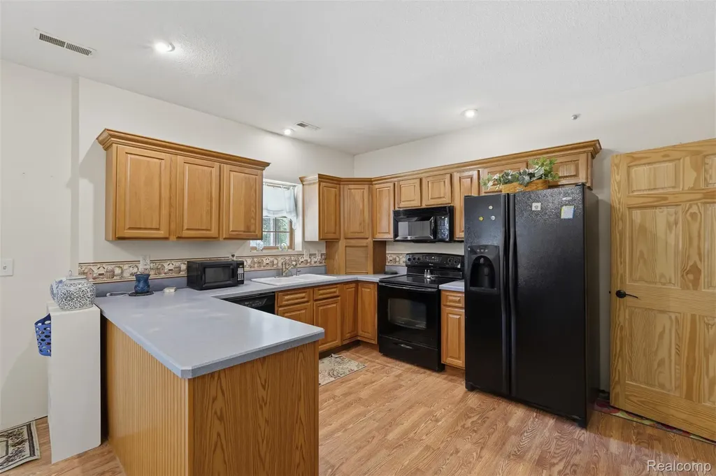 10525 Antcliff Road Norvell Township MI 49230