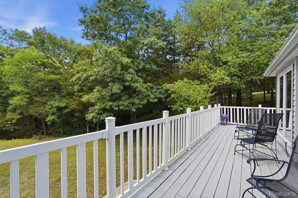 10525 Antcliff Road Norvell Township MI 49230