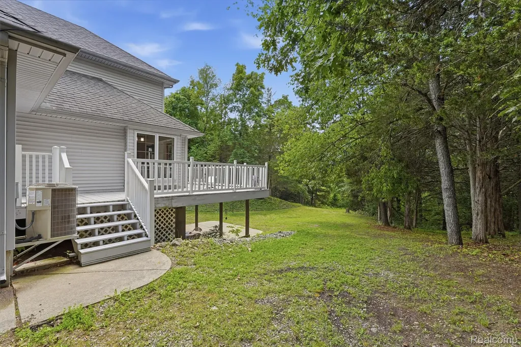 10525 Antcliff Road Norvell Township MI 49230