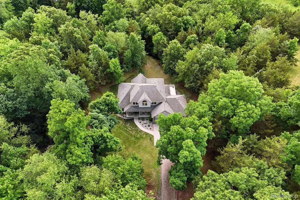 10525 Antcliff Road Norvell Township MI 49230