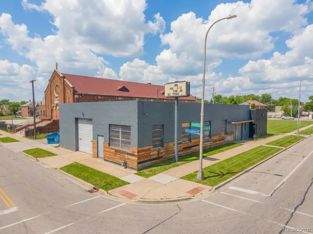 11505 Livernois Avenue Detroit City MI 48204