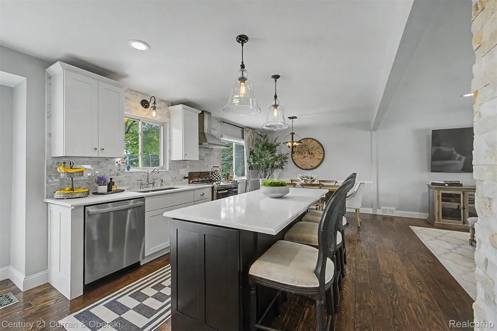 42299 Sunnydale Lane Northville Township MI 48168