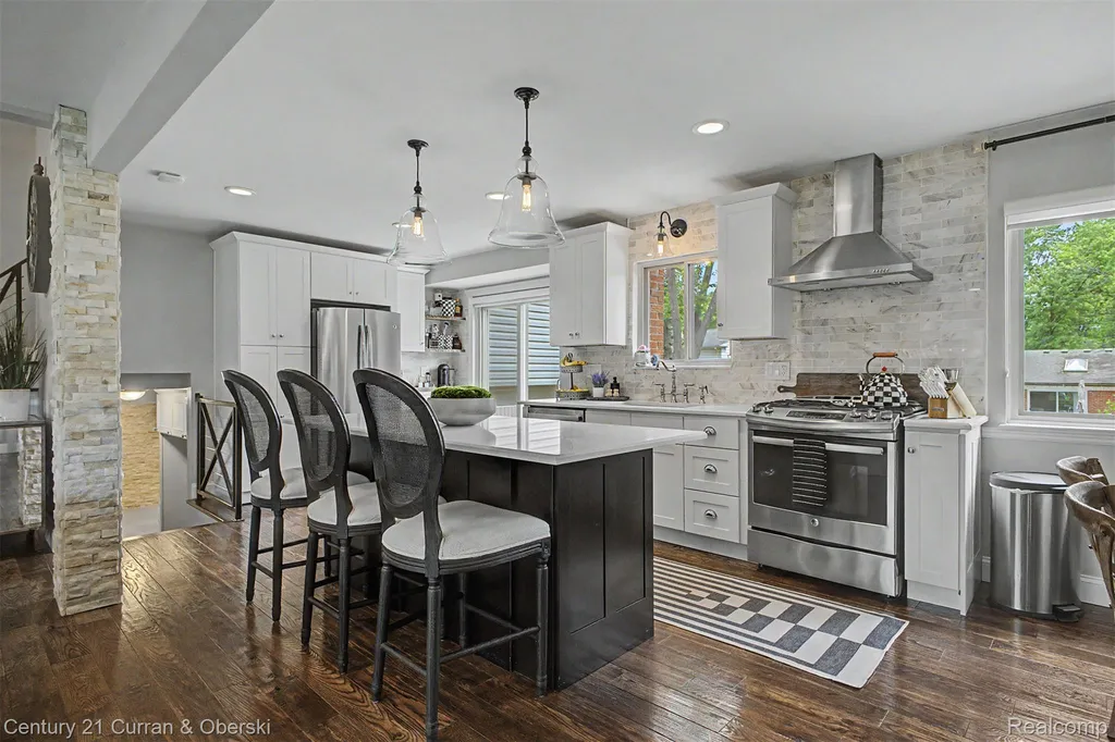 42299 Sunnydale Lane Northville Township MI 48168