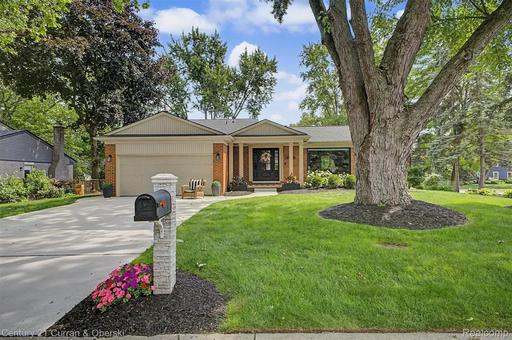 42299 Sunnydale Lane Northville Township MI 48168