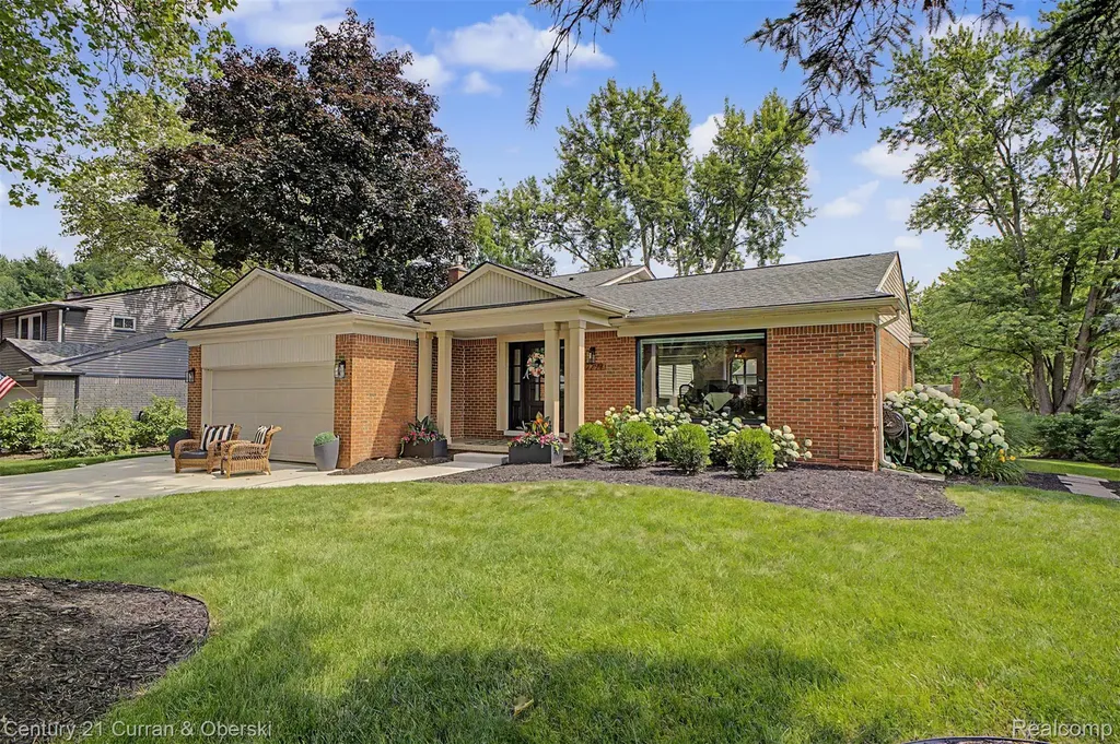 42299 Sunnydale Lane Northville Township MI 48168