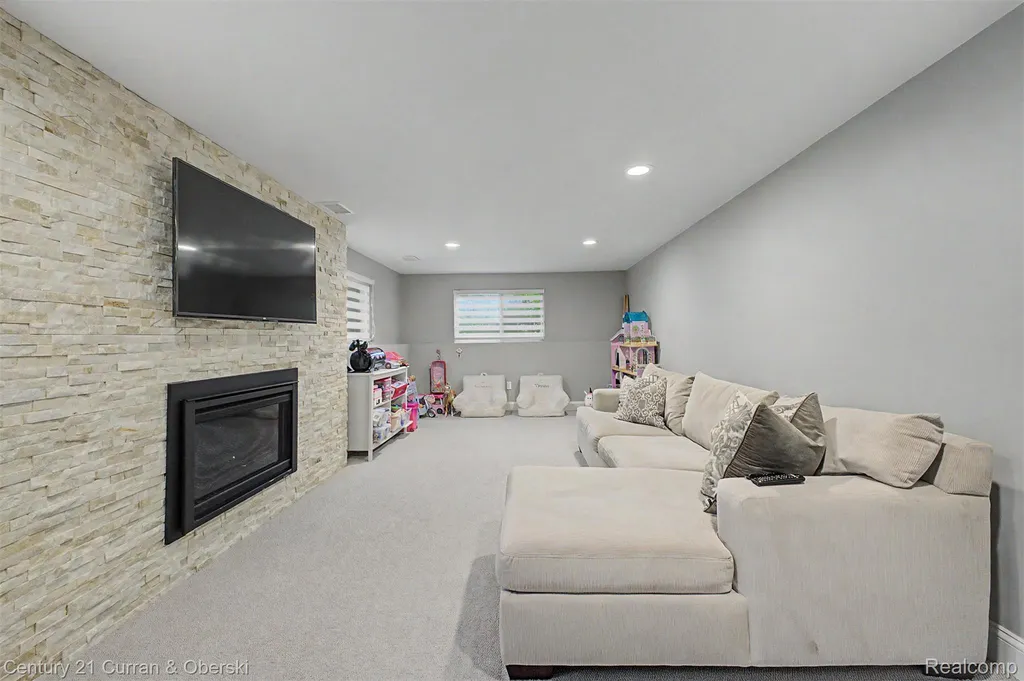 42299 Sunnydale Lane Northville Township MI 48168