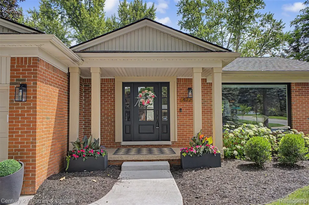 42299 Sunnydale Lane Northville Township MI 48168